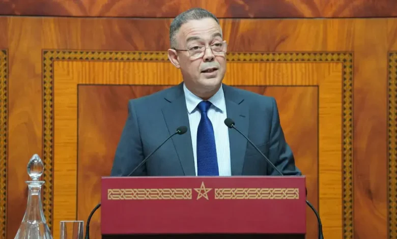 لقجع: “هدفنا من الإصلاح الضريبي هو اللي كيربح كثر يخلص كثر”