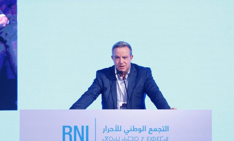 أوجار من الداخلة: “حكومة أخنوش تترجم إرادة الملك.. والإنجازات تشهد على تفوقها”