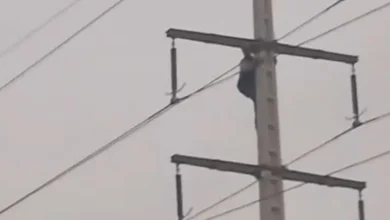 أكادير.. السلطات تنجح في إفشال محاولة إنتحار خمسيني من أعلى عمود كهربائي