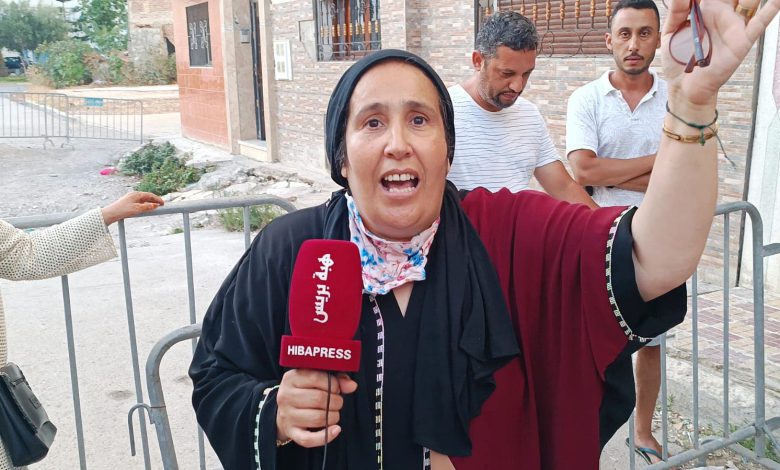 مرتيل.. وقفة احتجاجية ضد “أمانديس” بعد انهيار عمارة وتهديد أربع أخرى بالسقوط (فيديو)