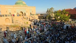مداغ .. في اجواء مهيبة تشييع شيخ الزاوية القادرية البودشيشية (صور)
