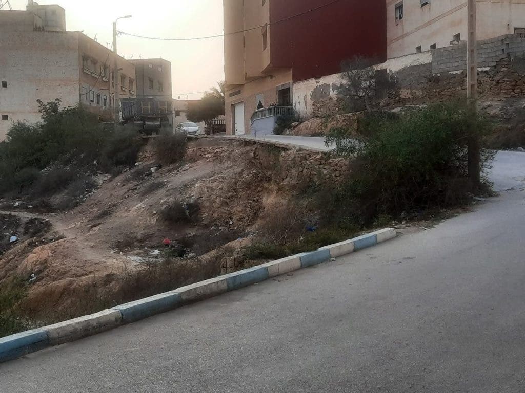 الحسيمة.. ساكنة حي باريو بسيدي عابد تشتكي من تدهور الأوضاع وتطالب بتدخل عاجل