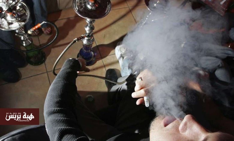 محل “شيشة” مشبوه بأزرو يثير الجدل… هل تغض السلطات الطرف؟