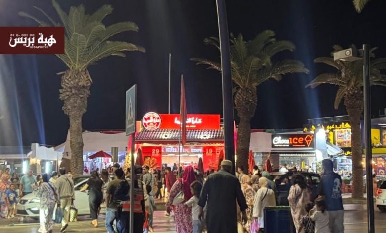 المضيق مازالت قبلة للسياح رغم دخول شتنبر